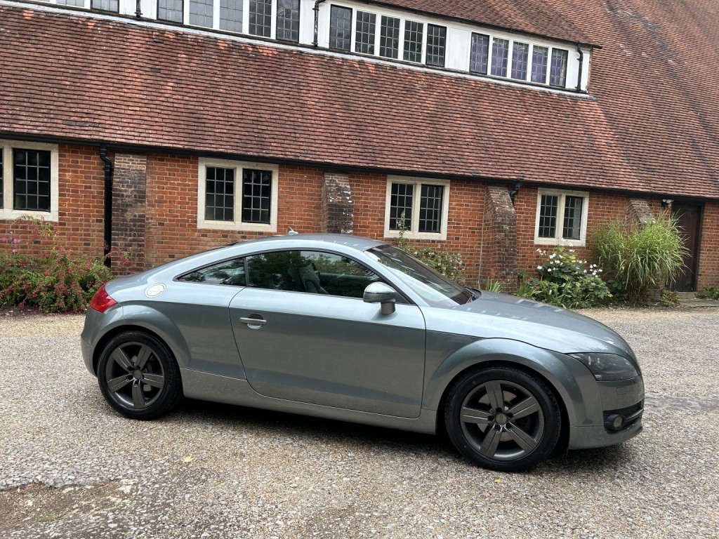 View AUDI TT 2.0 TFSI