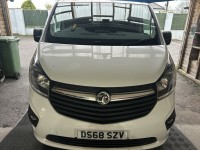 VAUXHALL VIVARO