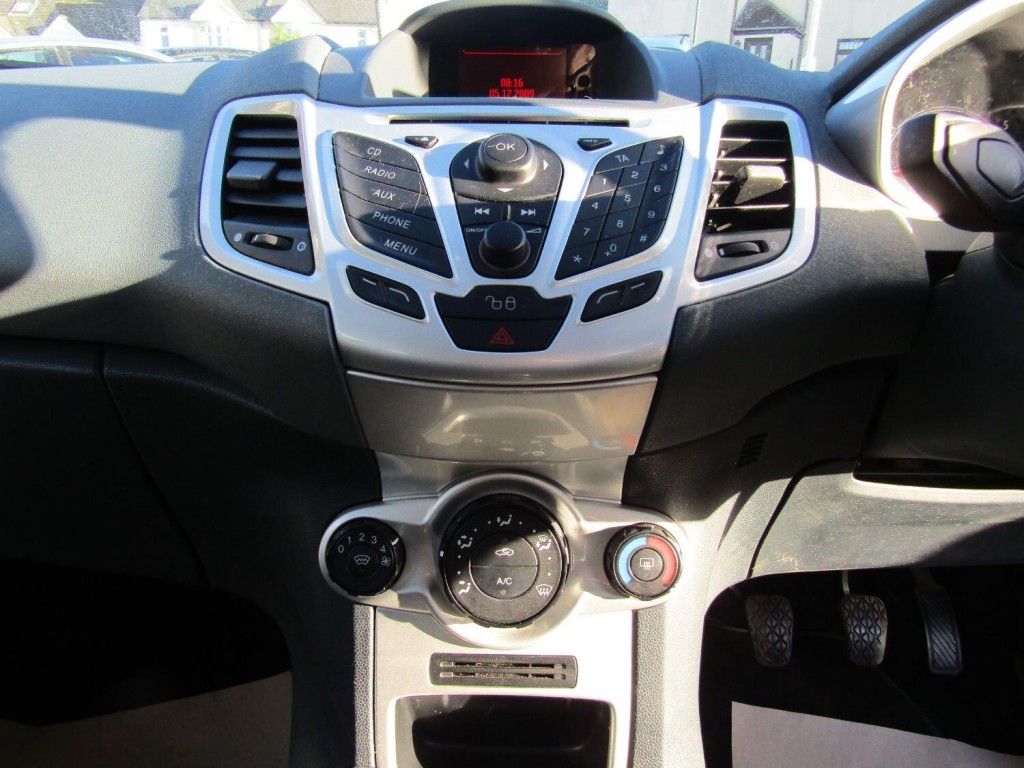 FORD FIESTA