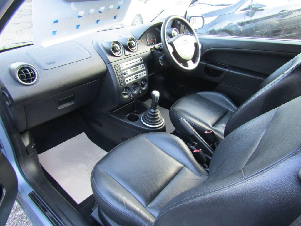 FORD FIESTA