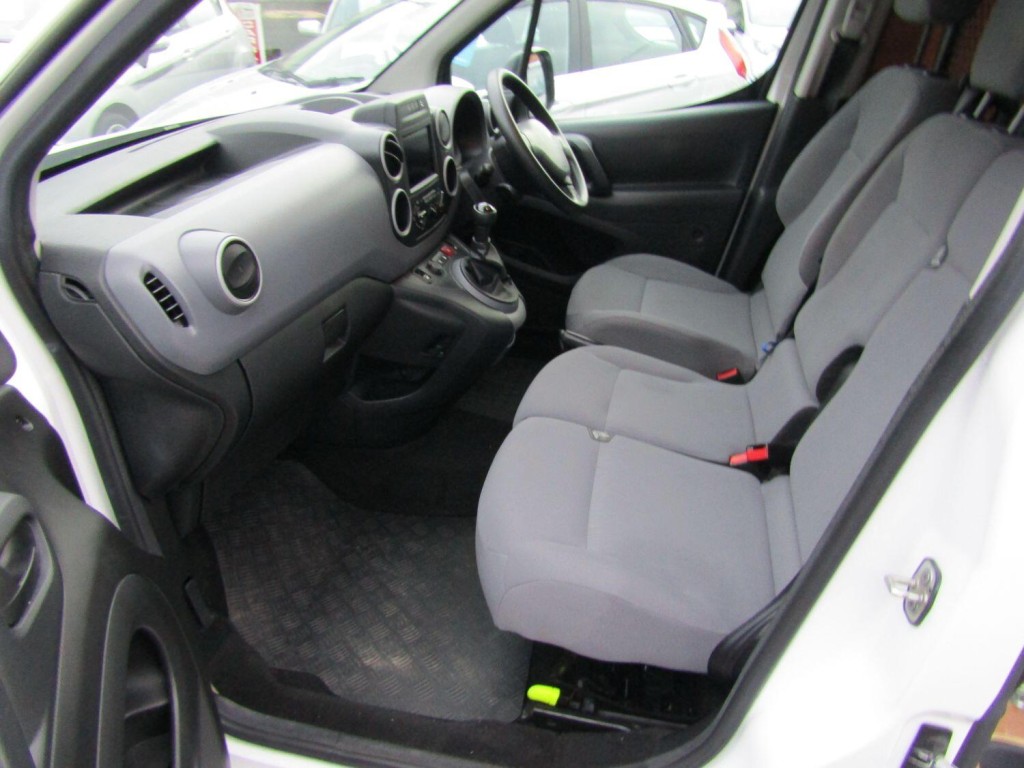 PEUGEOT PARTNER