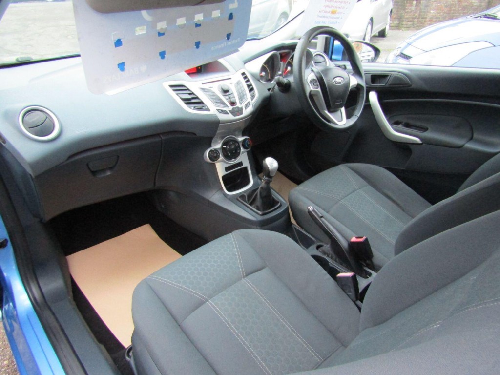 FORD FIESTA