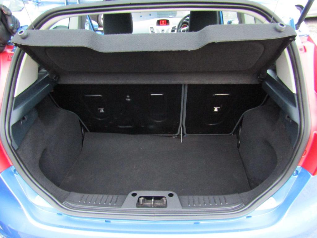 FORD FIESTA