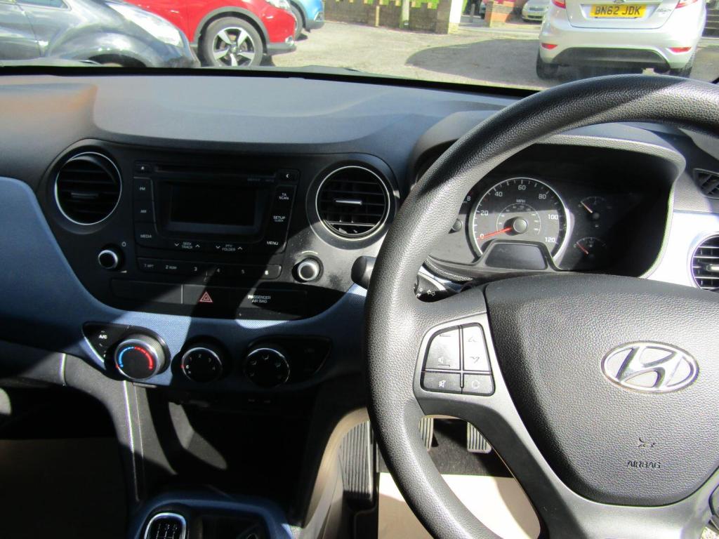 HYUNDAI I10