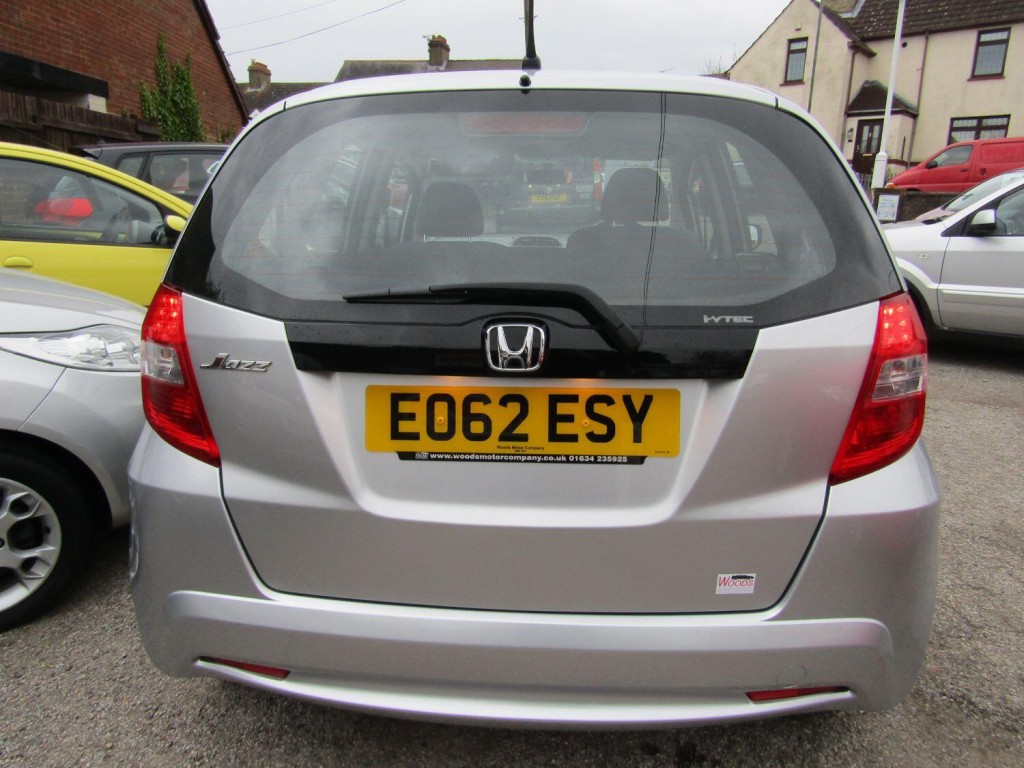 View HONDA JAZZ 1.3 i-VTEC ES  One Former Keeper, Only 43,000 miles, FSH (10 Honda Stamps)