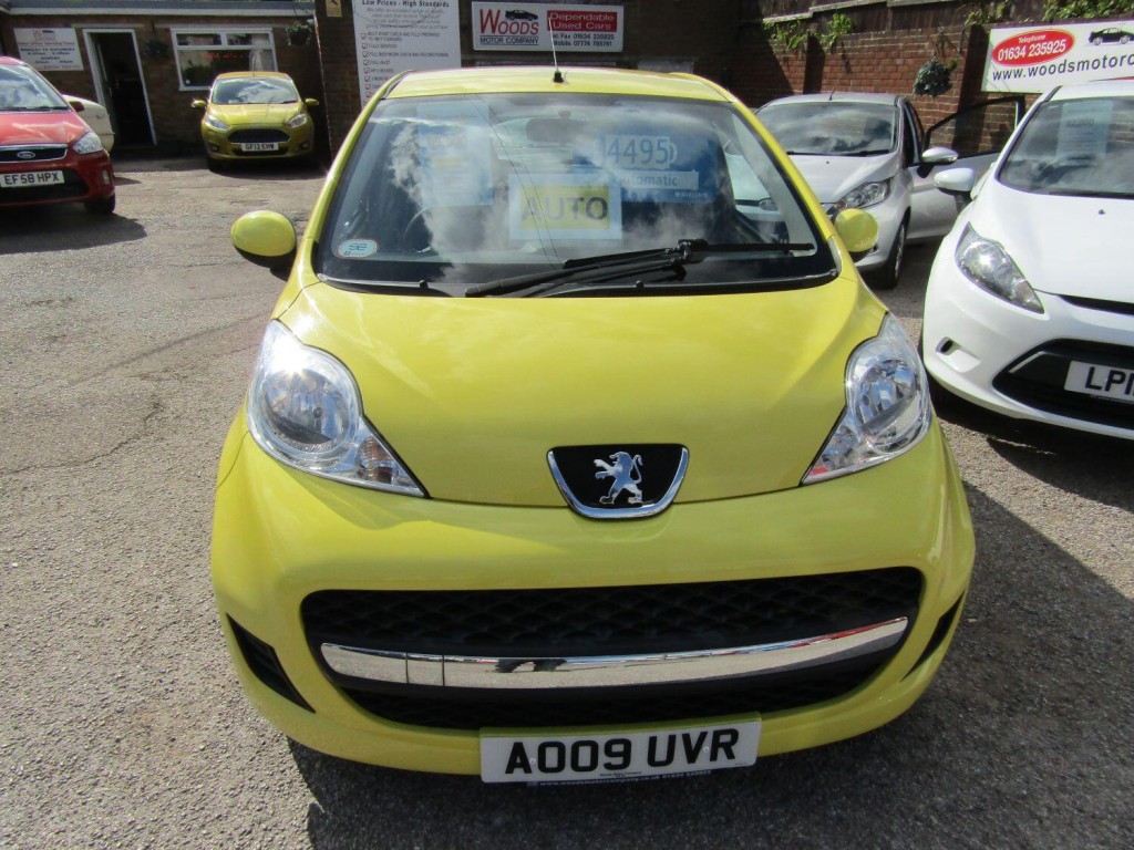 PEUGEOT 107