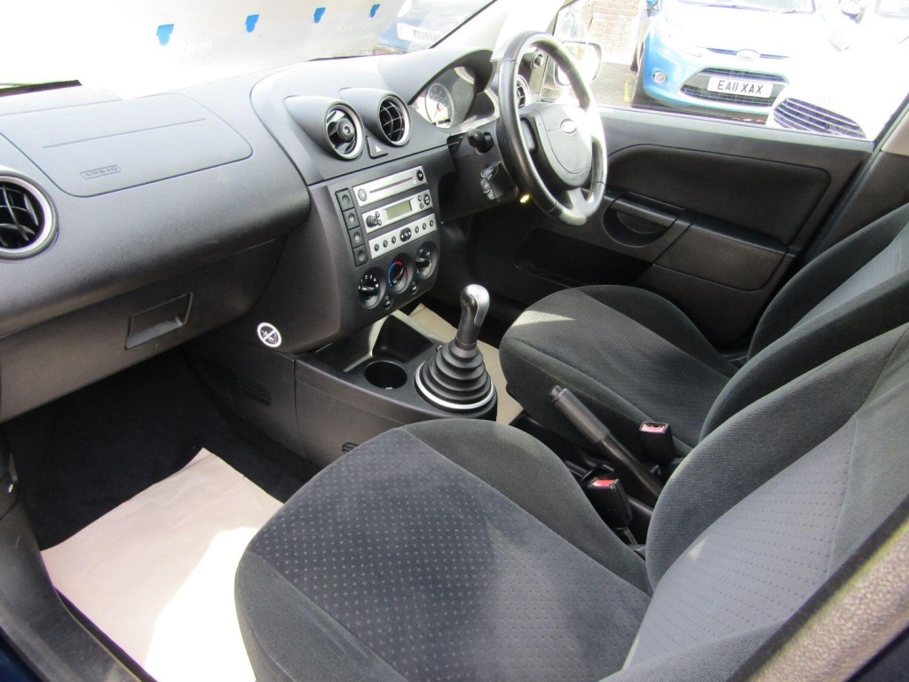FORD FIESTA