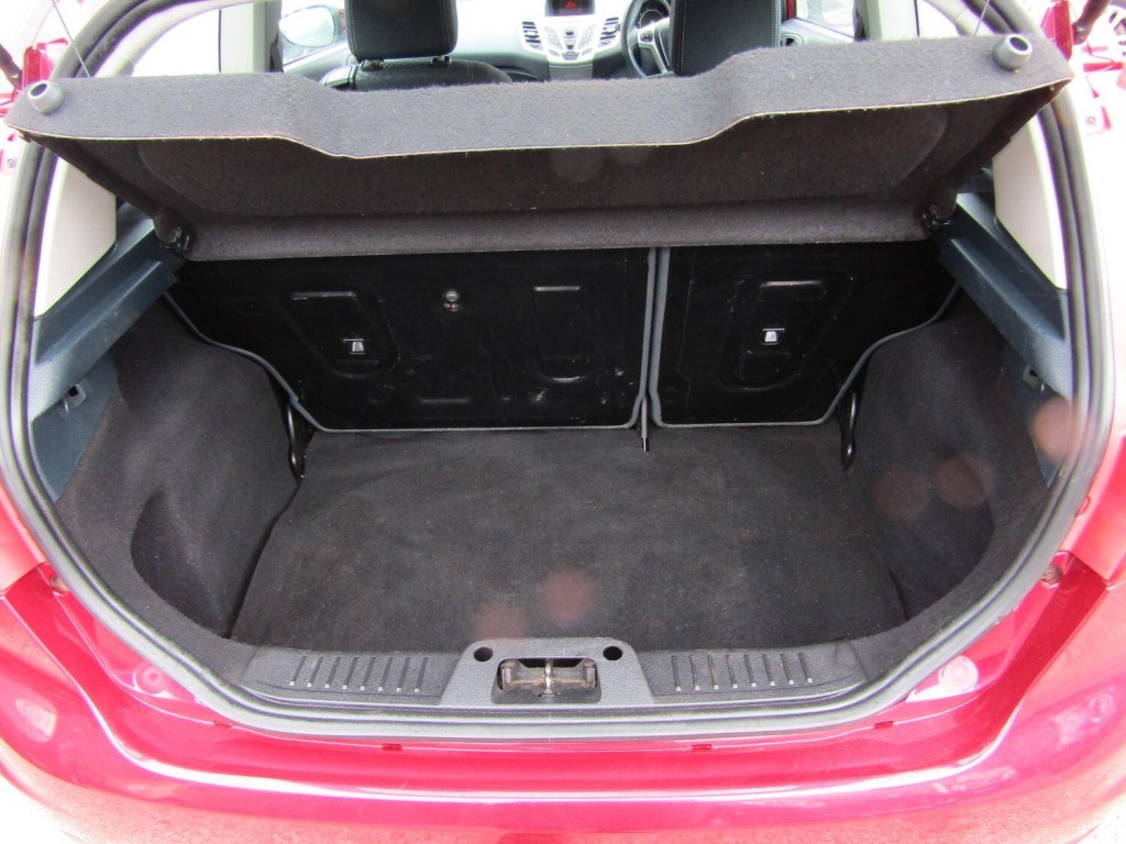 FORD FIESTA