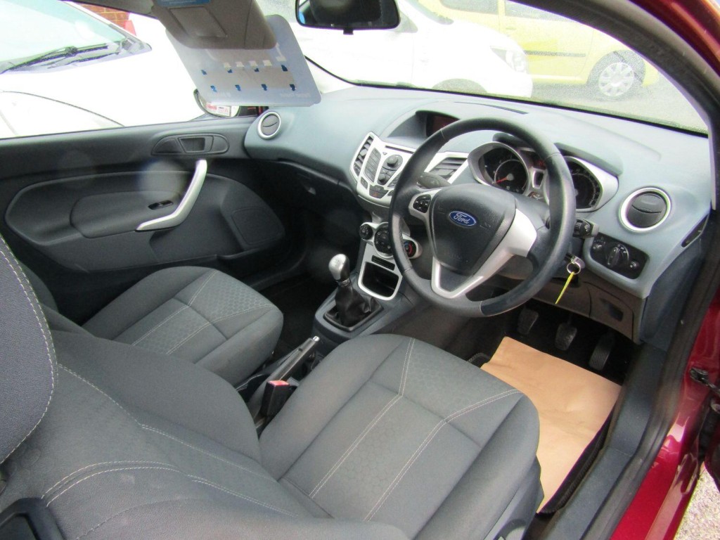 FORD FIESTA