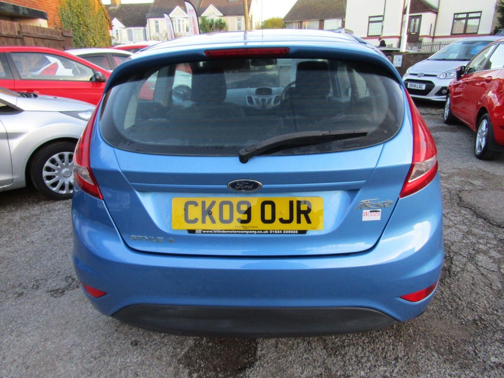 FORD FIESTA