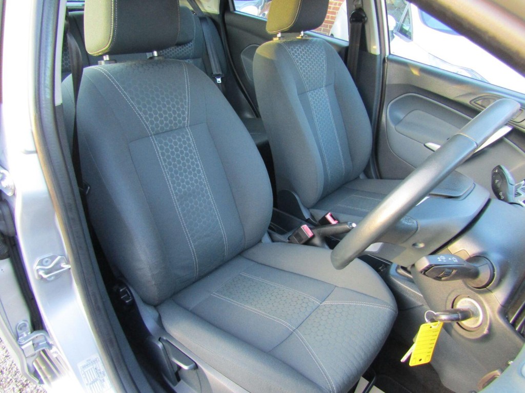 FORD FIESTA