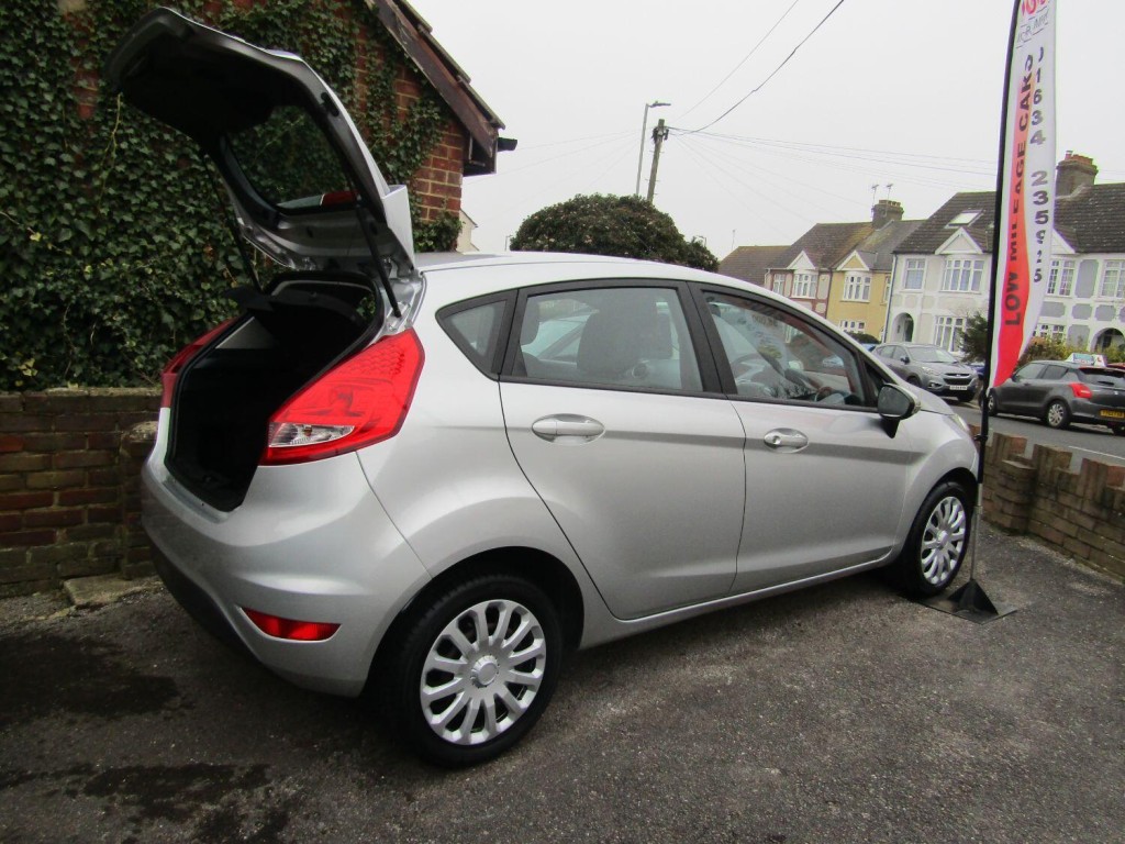 FORD FIESTA