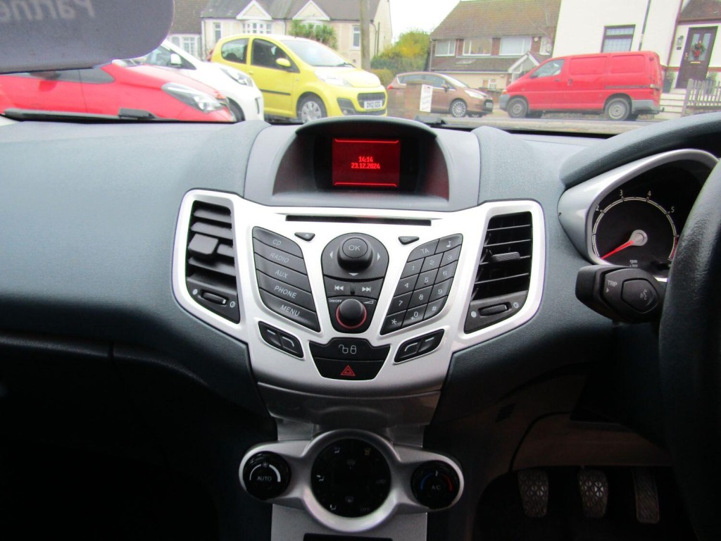 FORD FIESTA