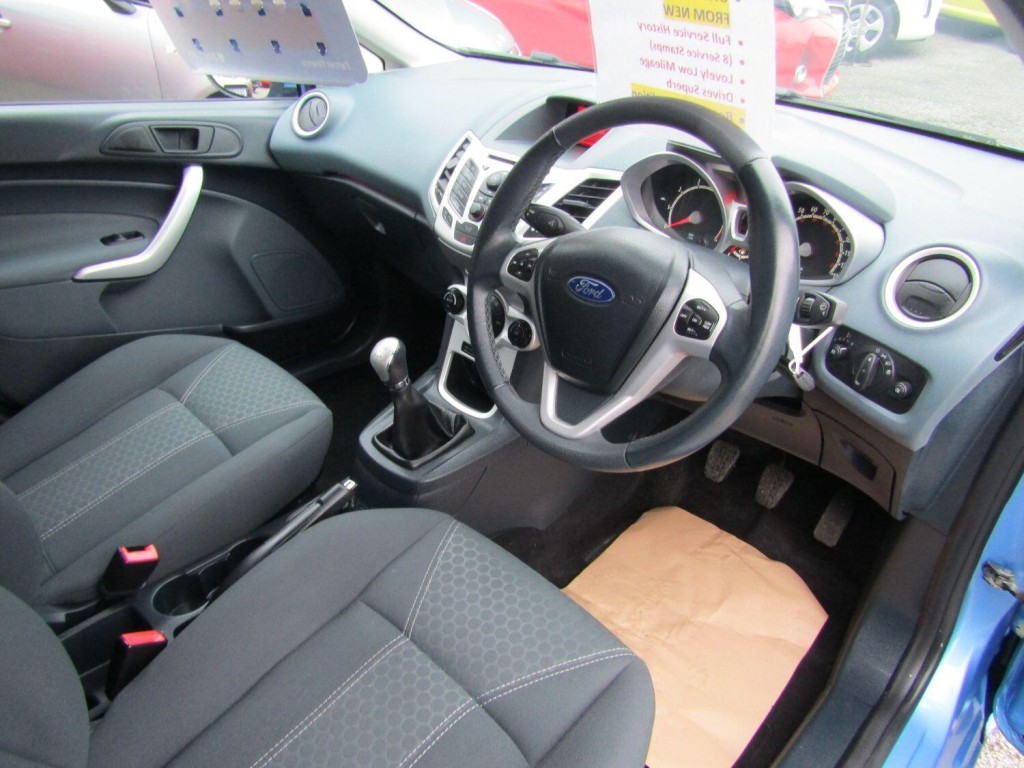 FORD FIESTA