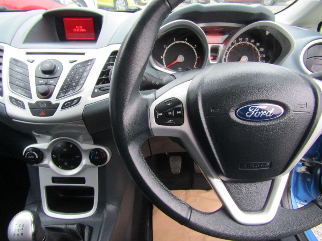 FORD FIESTA