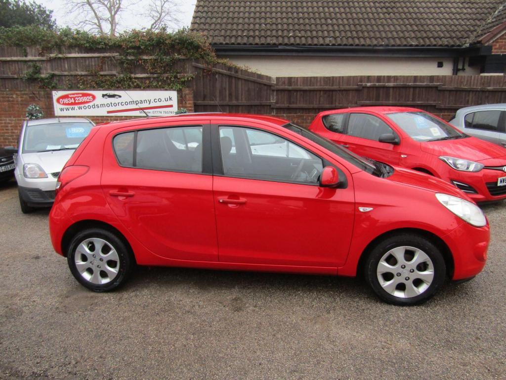 View HYUNDAI I20 1.2 Comfort, 2 Former Keepers, Only 65,000 miles