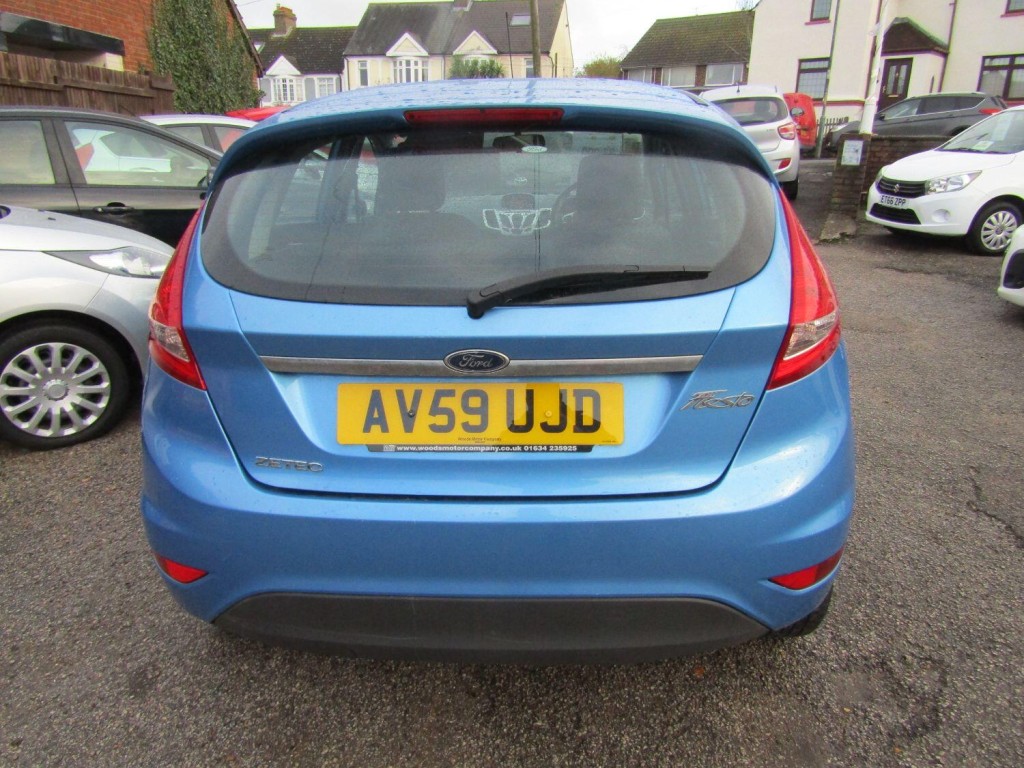 FORD FIESTA