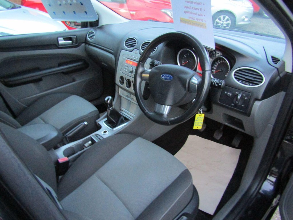 FORD FOCUS