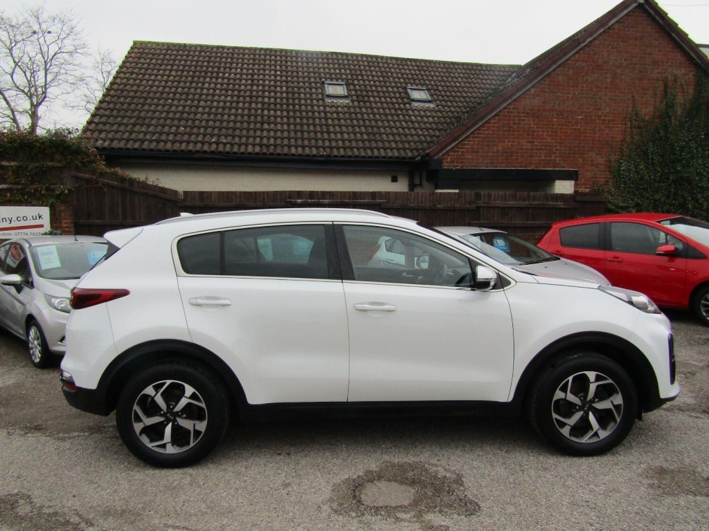 View KIA SPORTAGE 1.6 GDi 2,    2 Former Keepers, Lovely Low Mileage!