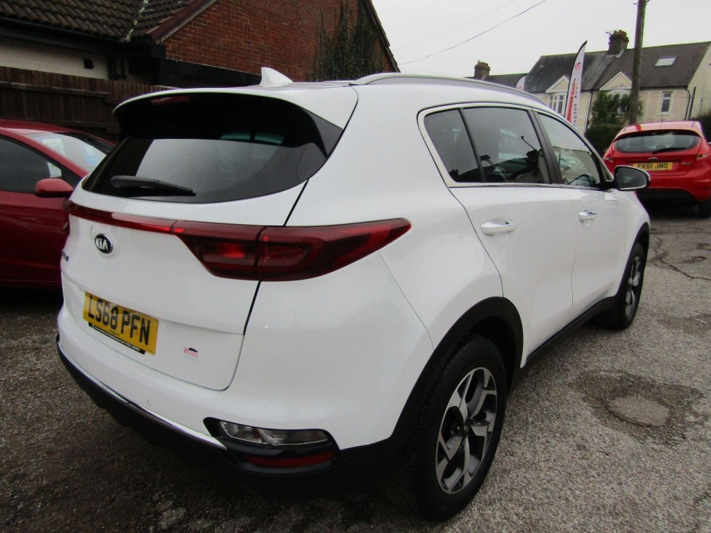 View KIA SPORTAGE 1.6 GDi 2,    2 Former Keepers, Lovely Low Mileage!