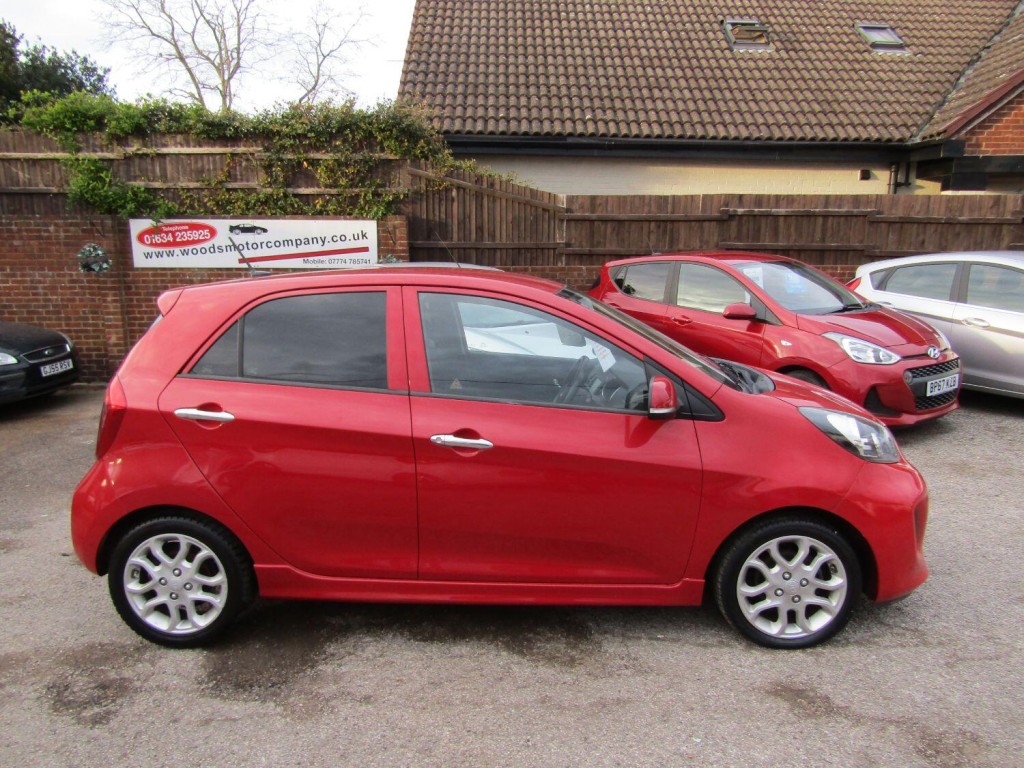 View KIA PICANTO 1.3 3   One Former Keeper, Only 24,000 miles,  Service History, 4 Stamps(2 Kia)