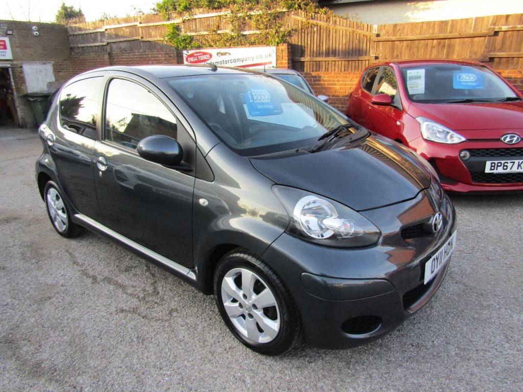 View TOYOTA AYGO 1.0 VVT-i Go   2 Former Keepers, Only 53,000 miles,  Service History,  7 Toyota Main Dealer Services