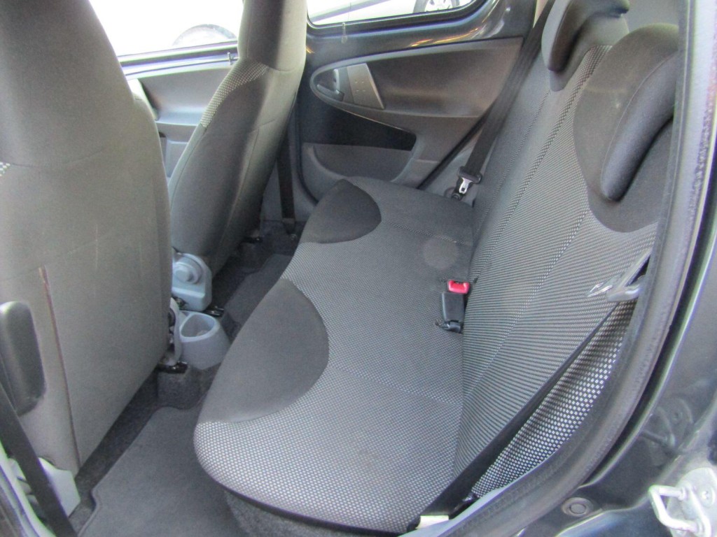 TOYOTA AYGO