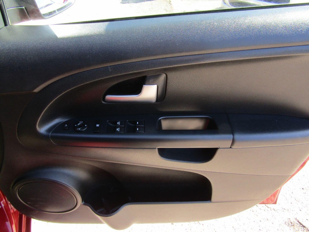 KIA VENGA