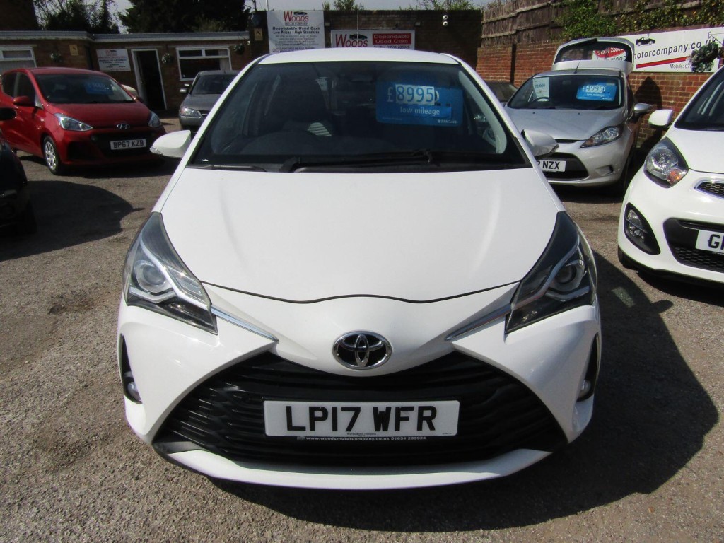 TOYOTA YARIS