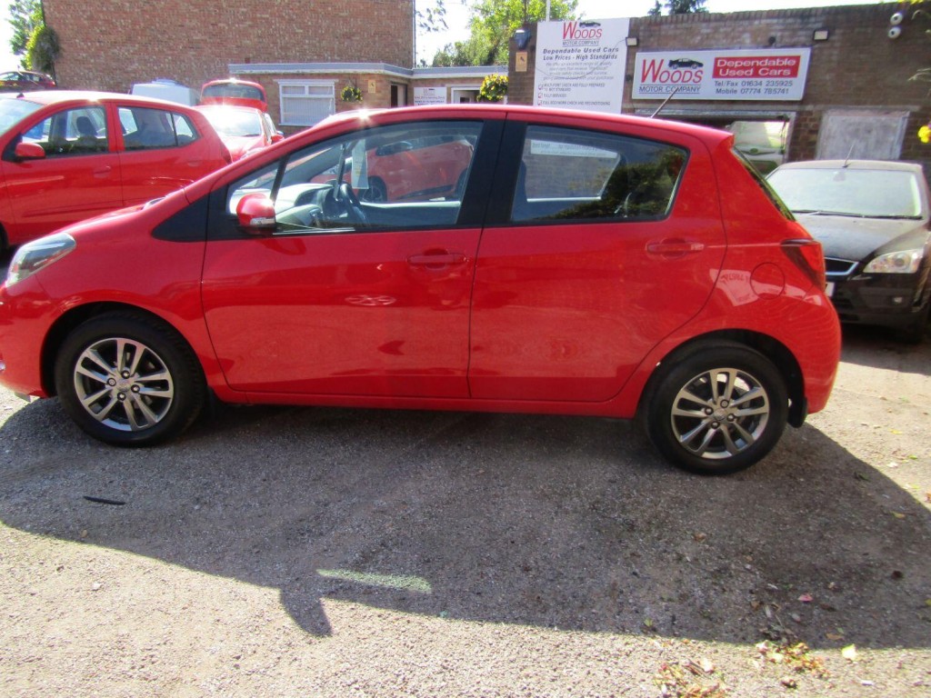 TOYOTA YARIS