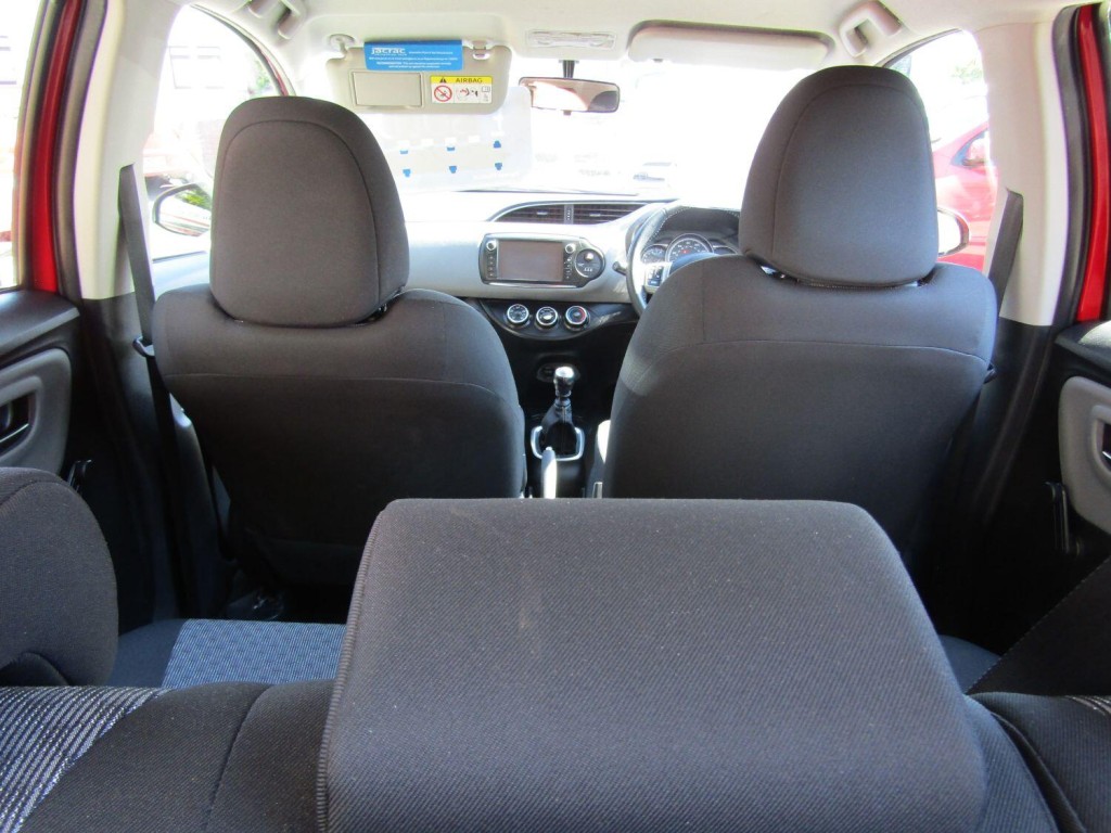 TOYOTA YARIS