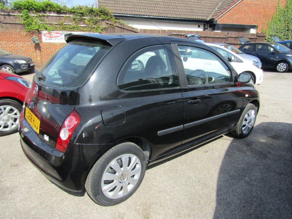View NISSAN MICRA 1.2 16v Acenta