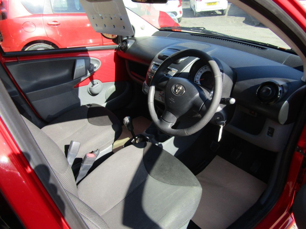 TOYOTA AYGO