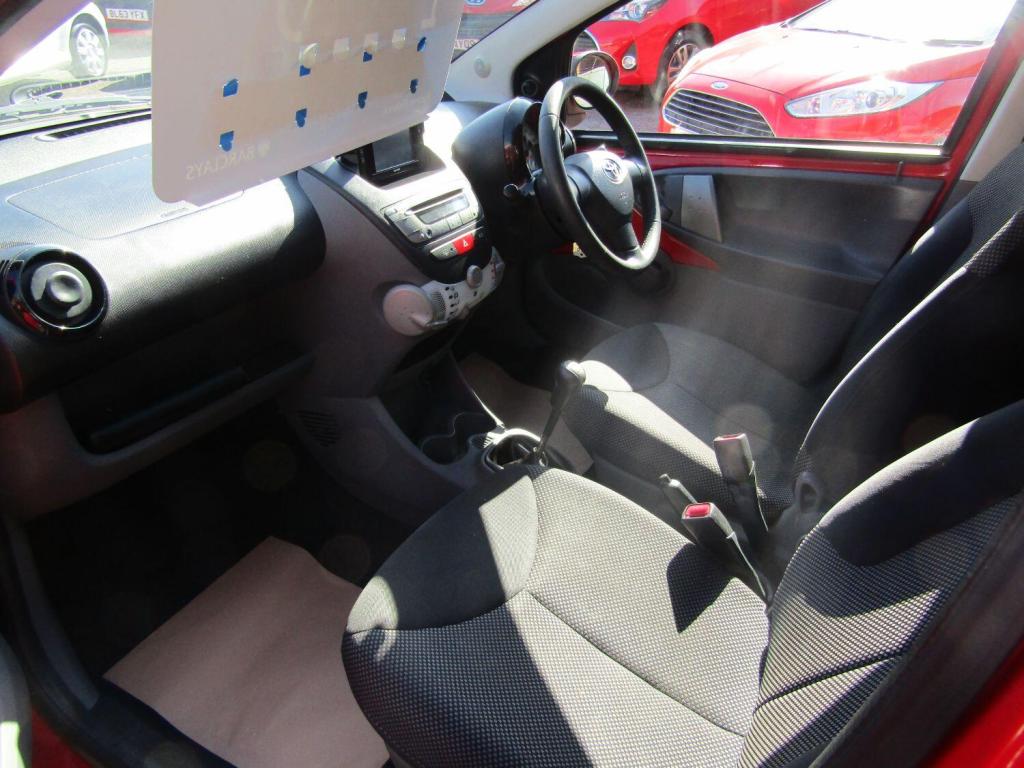 TOYOTA AYGO