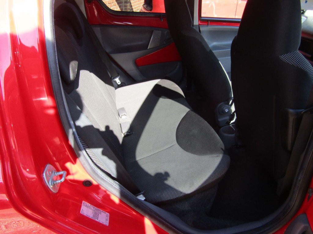 TOYOTA AYGO