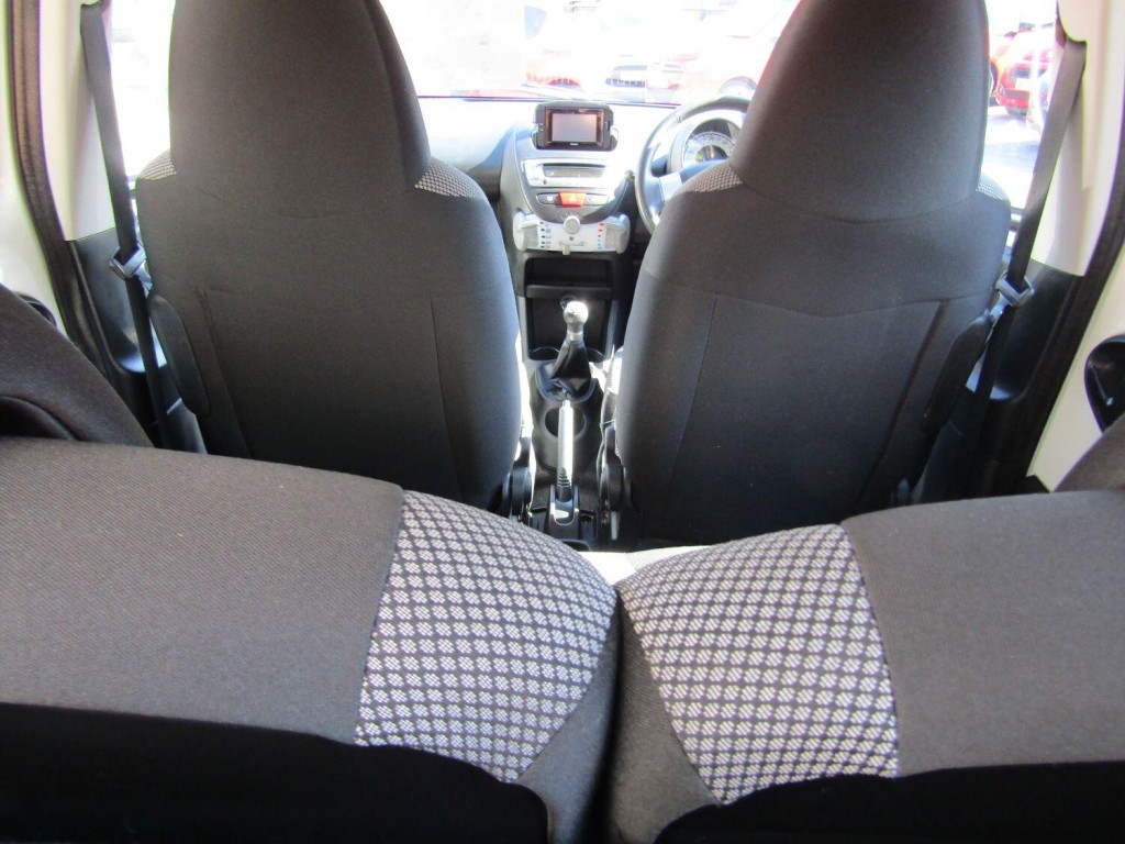 TOYOTA AYGO