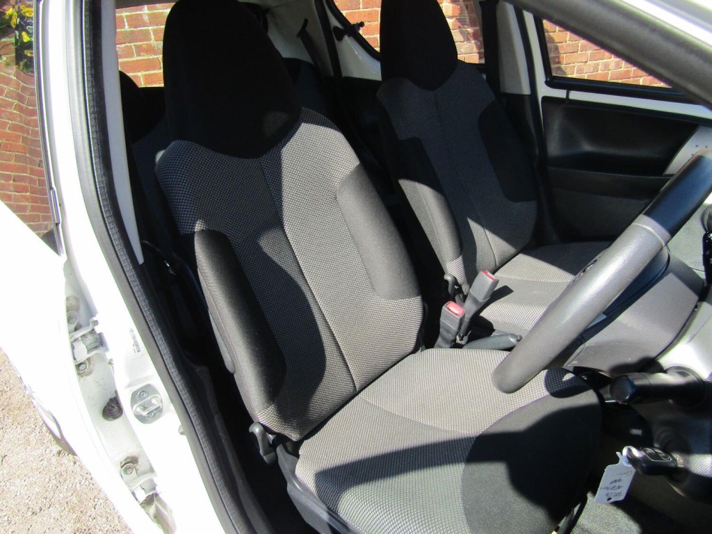 TOYOTA AYGO