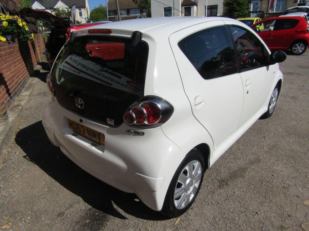 TOYOTA AYGO