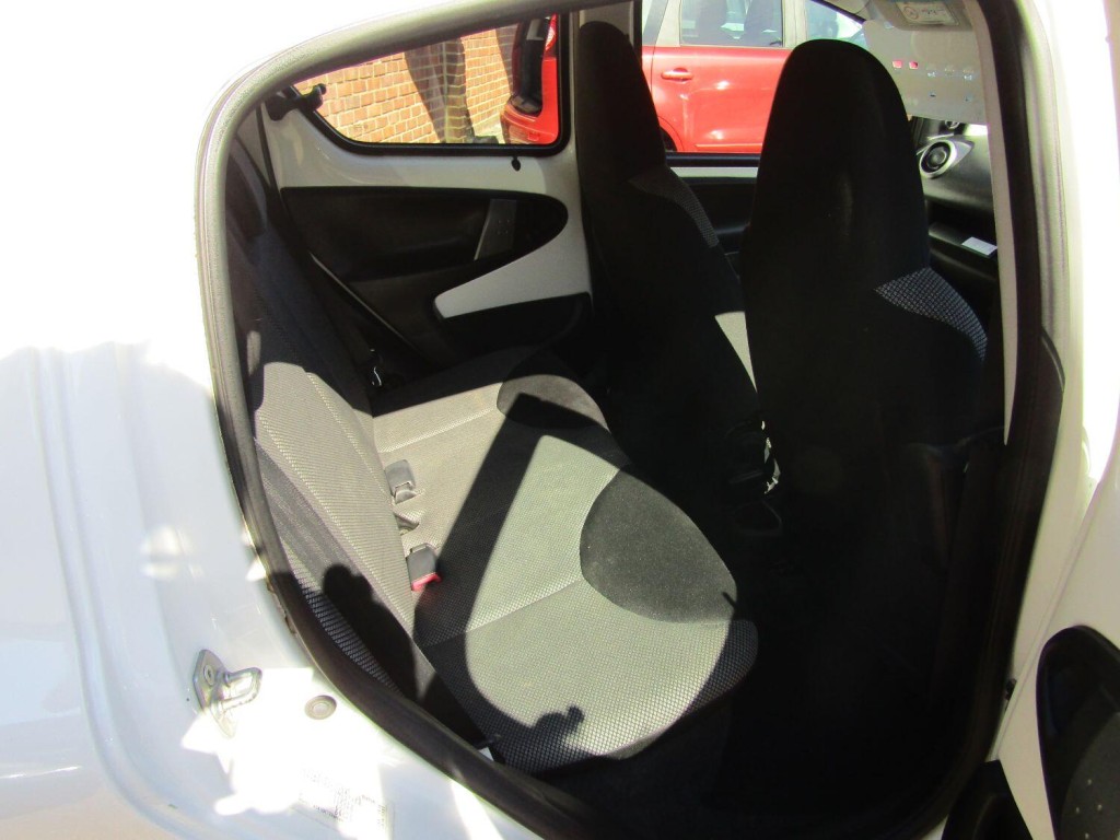 TOYOTA AYGO
