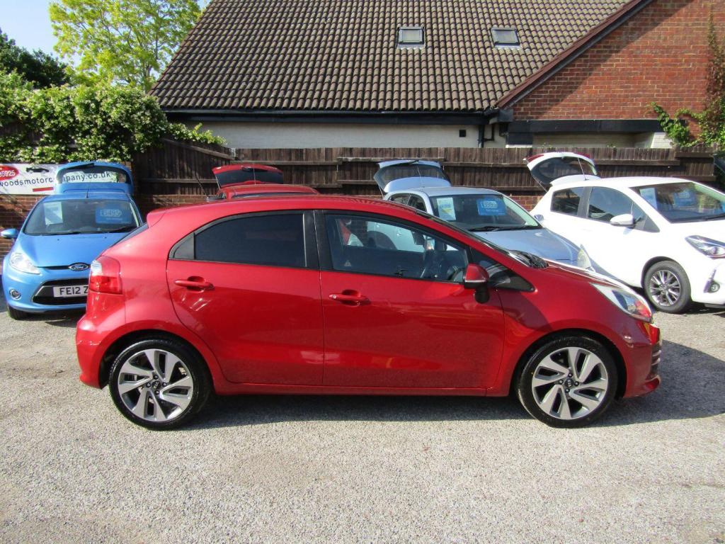 View KIA RIO 1.4 EcoDynamics 3  One Former Keeper, Only 65,000 miles, FSH,  8 Service Stamps,  Only £35 Road Tax