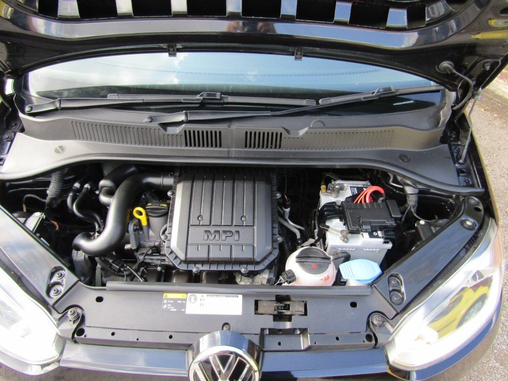 VOLKSWAGEN UP