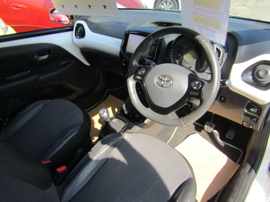 TOYOTA AYGO
