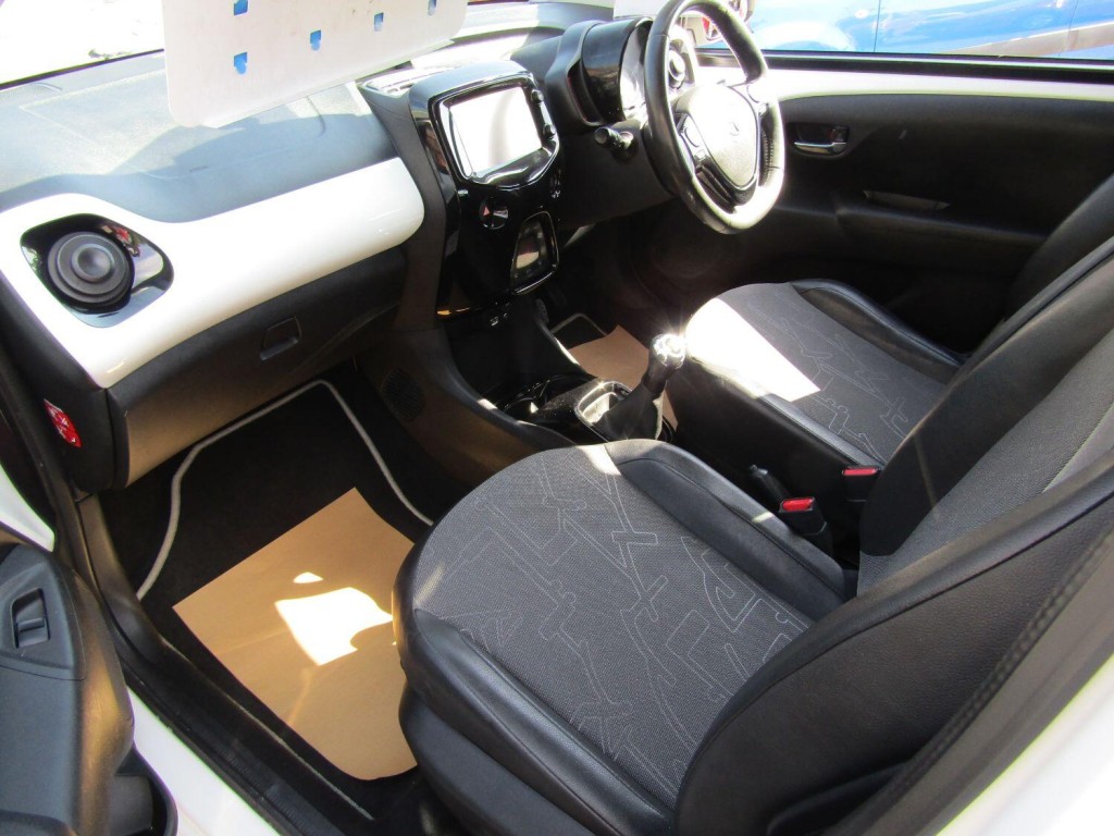 TOYOTA AYGO