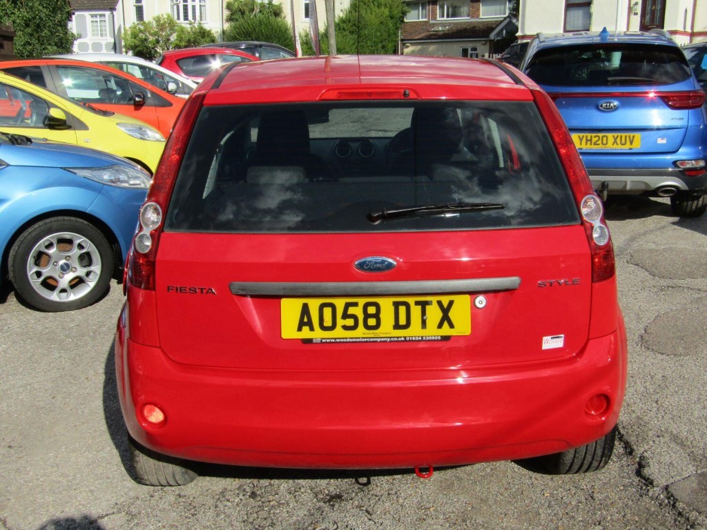 FORD FIESTA