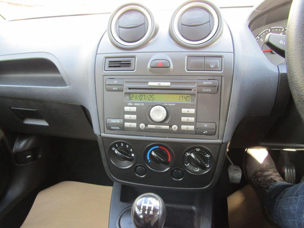FORD FIESTA