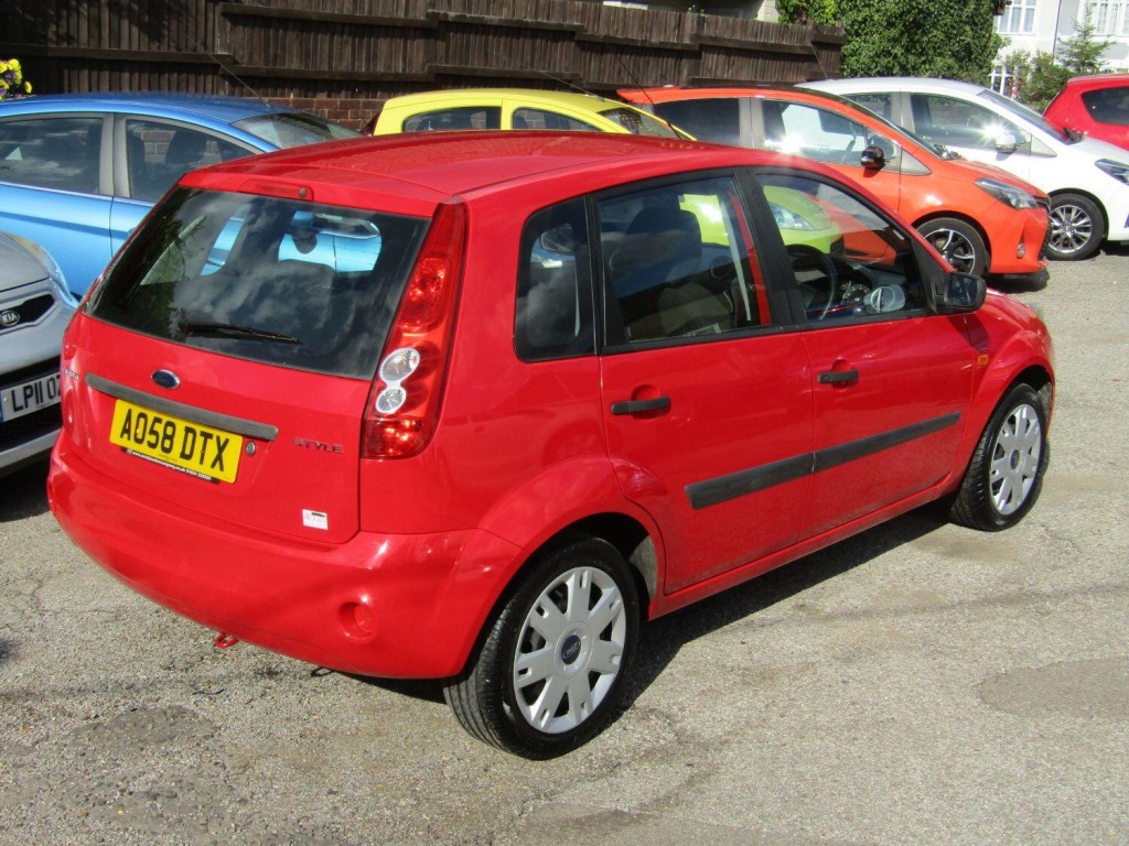 FORD FIESTA