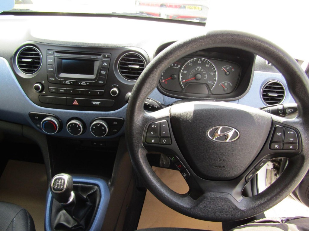 HYUNDAI I10