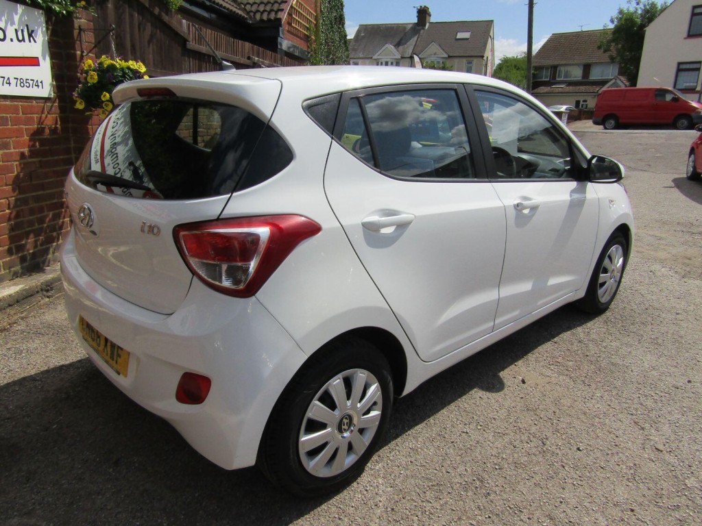 HYUNDAI I10