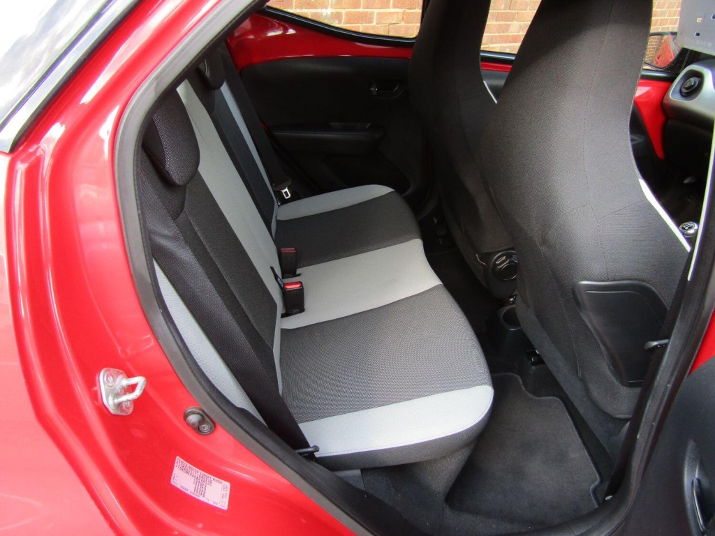 TOYOTA AYGO