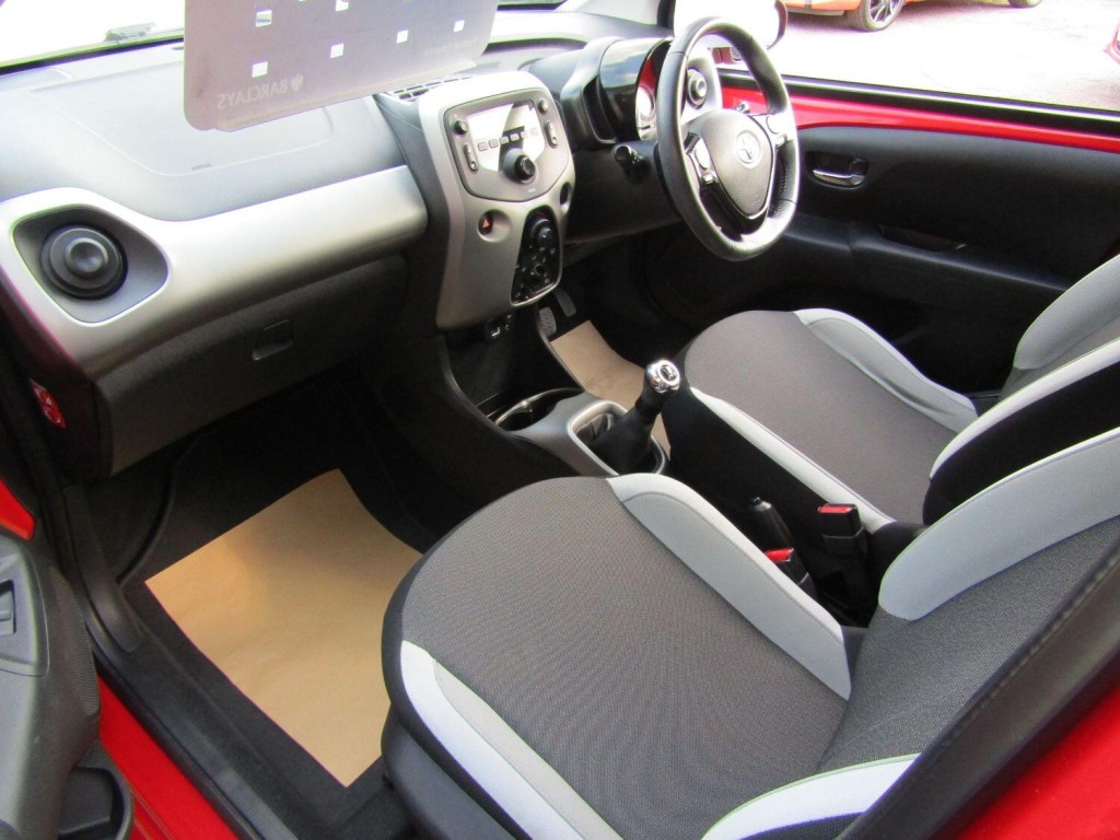 TOYOTA AYGO